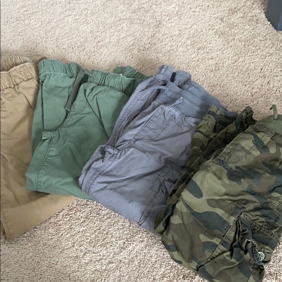 gap cargo joggers